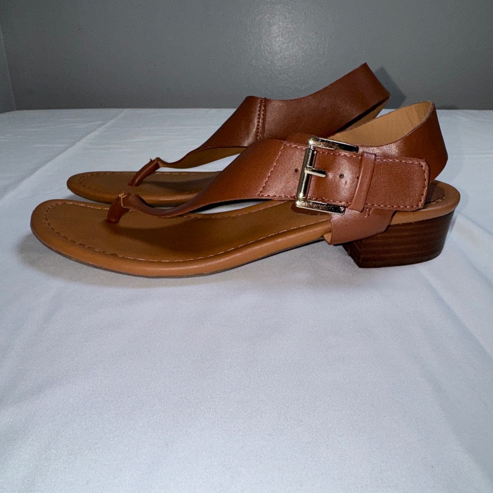 Tommy Hilfiger Kitty 2 Brown Thong Sandals Buckle Low Block Heel Women 9M - Picture 5 of 8